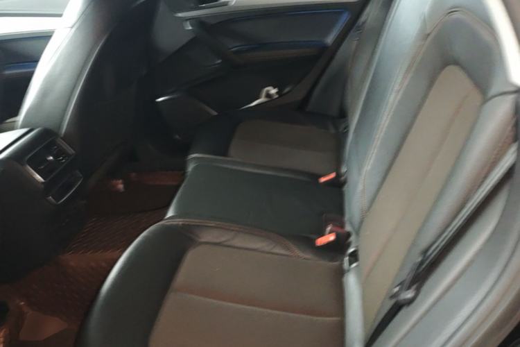 Used Audi Q5L 2018 40 TFSI Prestige Fashion Edition China VI Left Rear Seat