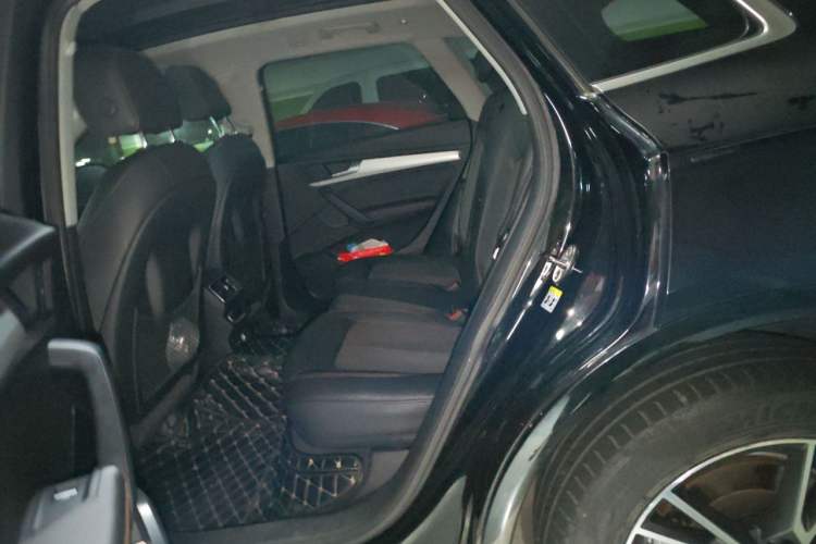 Used Audi Q5L 2018 40 TFSI Prestige Fashion Edition China V Left Rear Seat