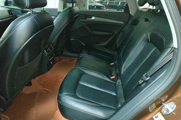 Used Audi Q5L 2018 40 TFSI Prestige Edition China V Left Rear Seat