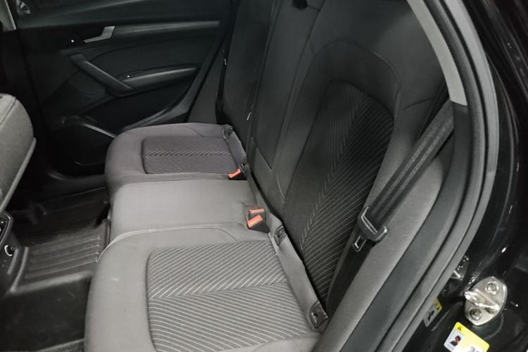 Used Audi Q5L 2018 40 TFSI Prestige Edition China V Left Rear Seat