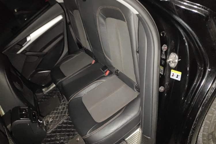 Used Audi Q5L 2018 40 TFSI Prestige Fashion Edition China V Left Rear Seat