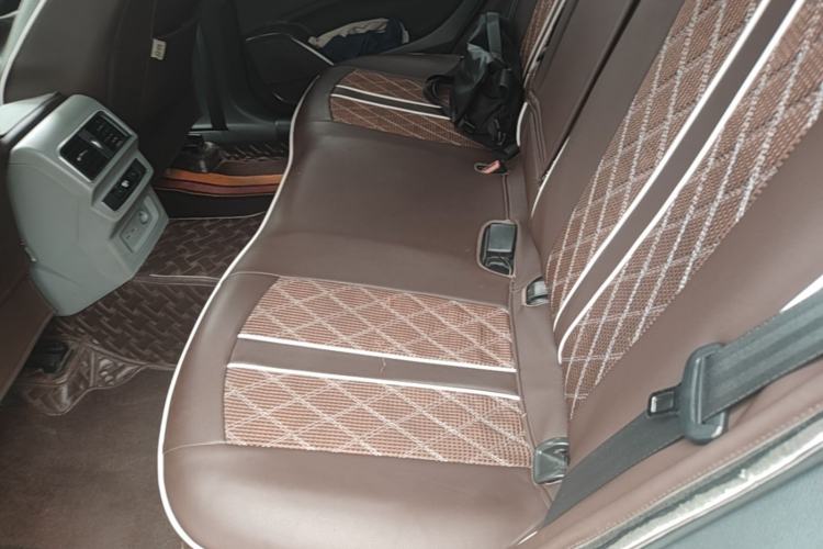 Used Audi Q5L 2018 40 TFSI Prestige Fashion Edition China VI Left Rear Seat