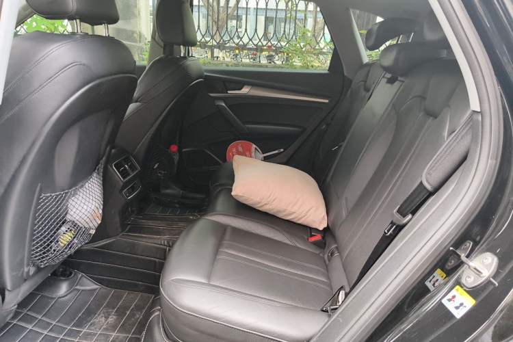 Used Audi Q5L 2018 45 TFSI Prestige Sport China V Left Rear Seat