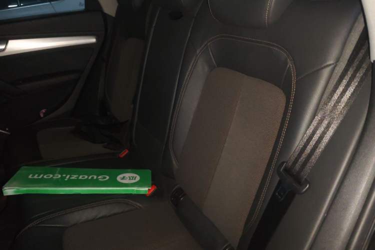 Used Audi Q5L 2018 40 TFSI Prestige Fashion Edition China VI Left Rear Seat