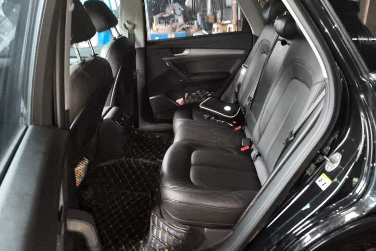 Used Audi Q5L 2018 40 TFSI Prestige Edition China V Left Rear Seat