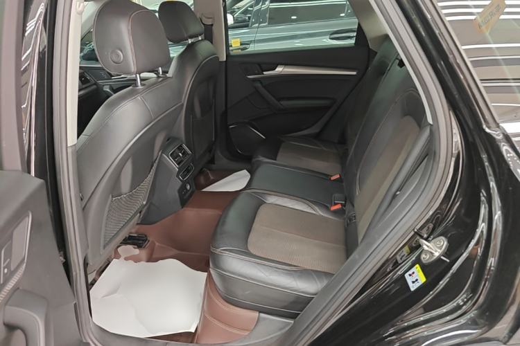 Used Audi Q5L 2018 45 TFSI Prestige Fashion Edition China VI Emission Standard Left Rear Seat