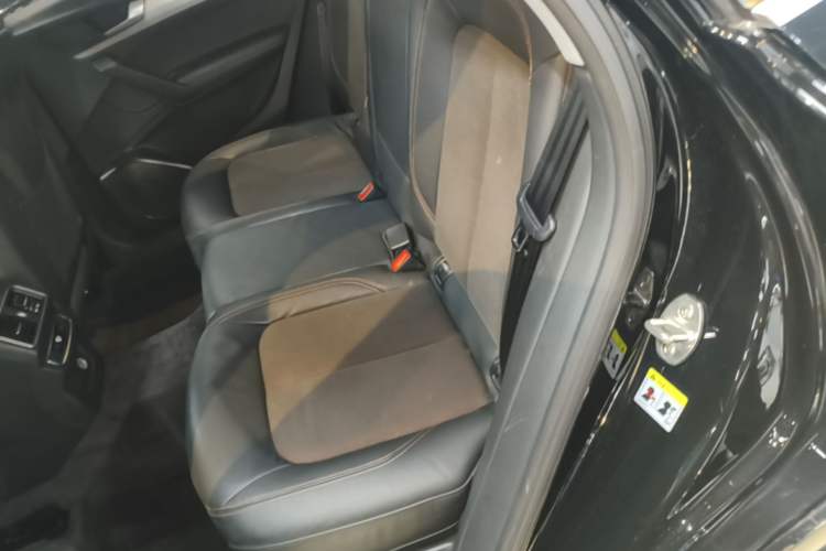 Used Audi Q5L 2018 40 TFSI Prestige Fashion Edition China V Left Rear Seat