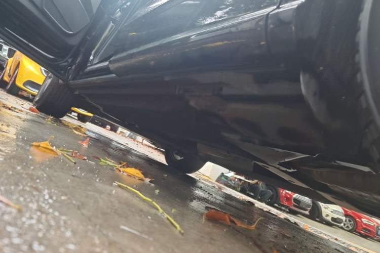 Used Audi Q5L 2018 40 TFSI Prestige Fashion Edition China VI Left Side Sill