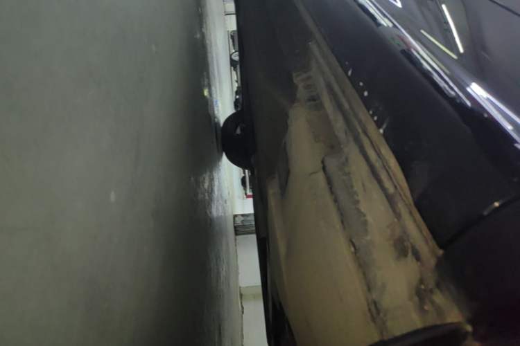 Used Audi Q5L 2018 40 TFSI Prestige Fashion Edition China V Left Side Sill