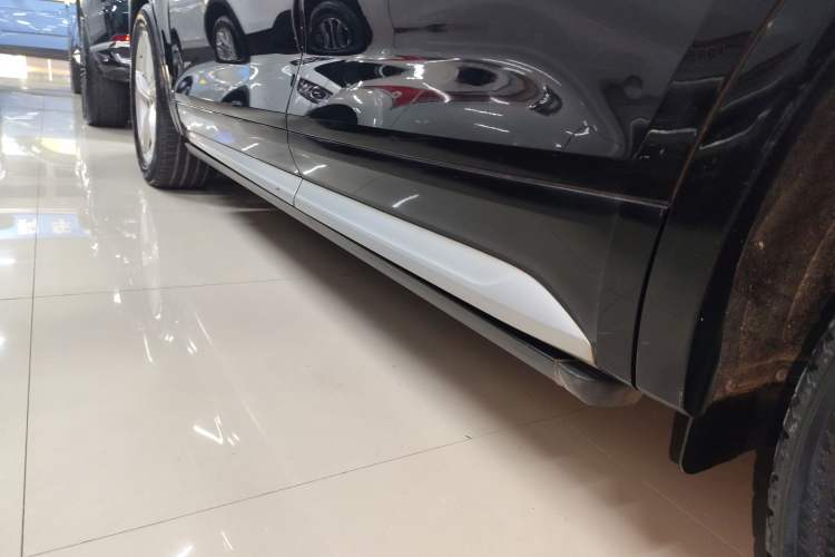 Used Audi Q5L 2018 40 TFSI Prestige Edition China V Left Side Sill