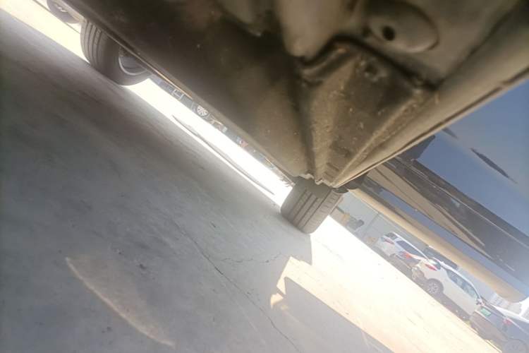 Used Audi Q5L 2018 40 TFSI Prestige Fashion Edition China V Left Side Sill