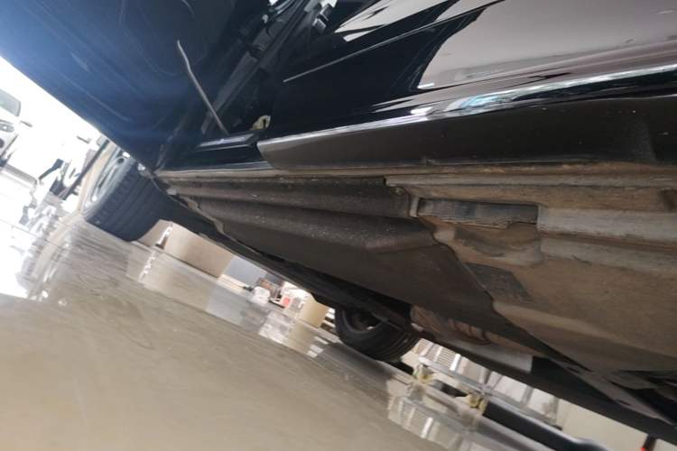 Used Audi Q5L 2018 40 TFSI Prestige Fashion Edition China VI Left Side Sill