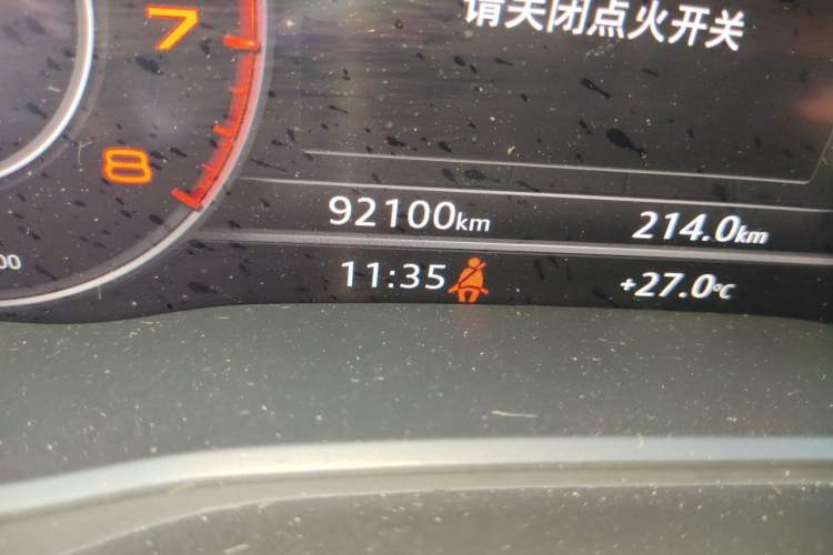 Used Audi Q5L 2018 40 TFSI Prestige Fashion Edition China VI Odometer Close Up