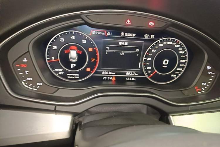 Used Audi Q5L 2018 40 TFSI Prestige Fashion Edition China V Odometer Close Up