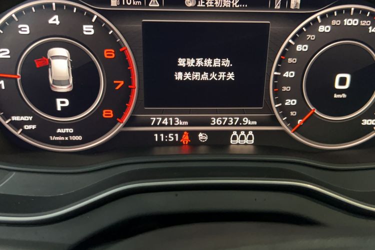 Used Audi Q5L 2018 40 TFSI Prestige Fashion Edition China VI Odometer Close Up