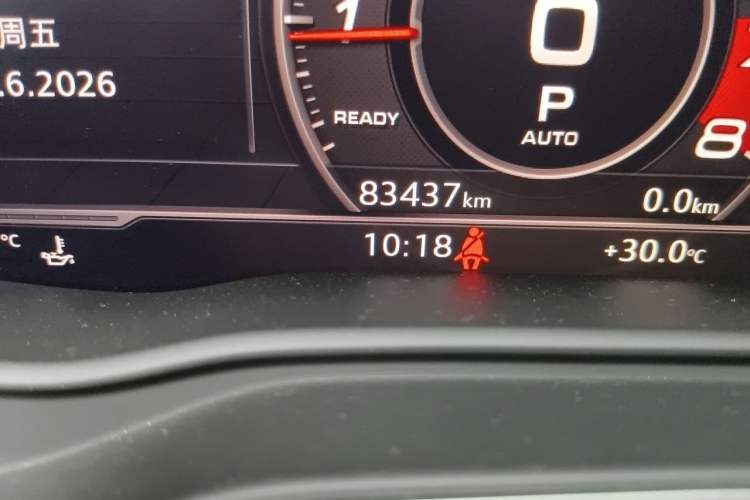 Used Audi Q5L 2018 45 TFSI Prestige Sport China V Odometer Close Up