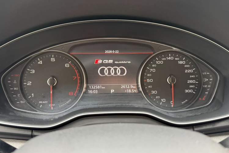 Used Audi Q5L 2018 40 TFSI Prestige Edition China V Odometer Close Up