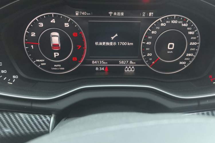 Used Audi Q5L 2018 40 TFSI Prestige Fashion Edition China V Odometer Close Up