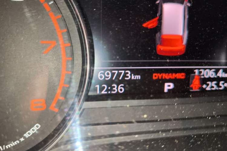 Used Audi Q5L 2018 40 TFSI Prestige Edition China V Odometer Close Up