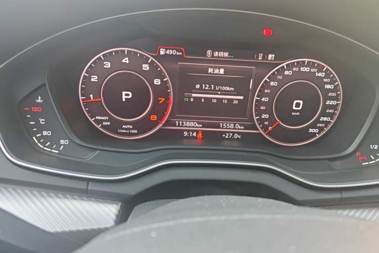 Used Audi Q5L 2018 45 TFSI Prestige Fashion Edition China V Emission Standard Odometer Close Up