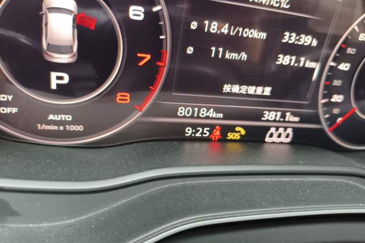 Used Audi Q5L 2018 40 TFSI Prestige Fashion Edition China VI Odometer Close Up