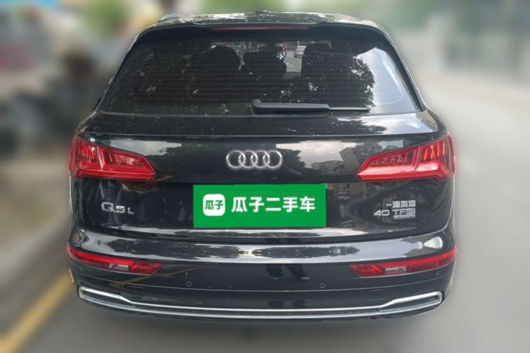 Used Audi Q5L 2018 40 TFSI Prestige Fashion Edition China VI Rear