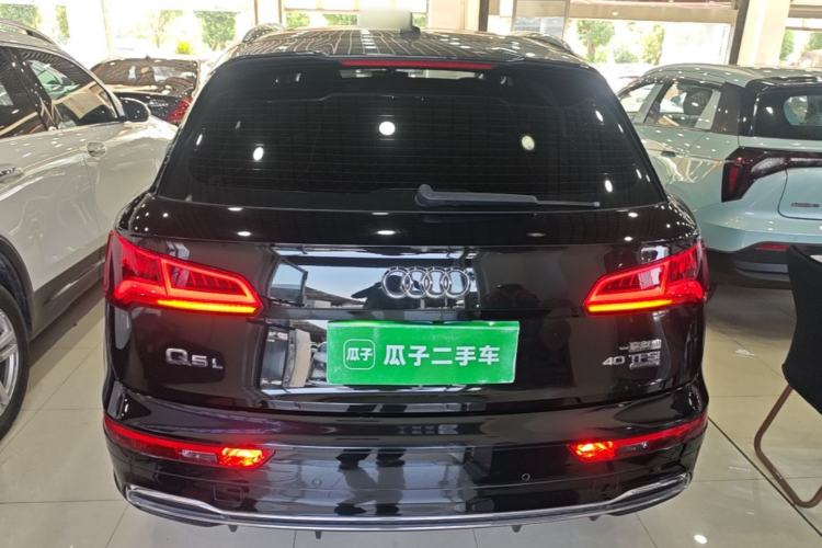 Used Audi Q5L 2018 40 TFSI Prestige Fashion Edition China VI Rear