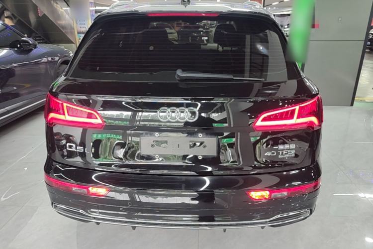 Used Audi Q5L 2018 40 TFSI Prestige Fashion Edition China VI Rear
