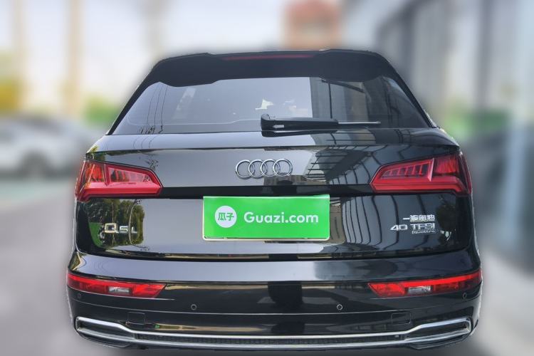 Used Audi Q5L 2018 40 TFSI Prestige Fashion Edition China VI Rear