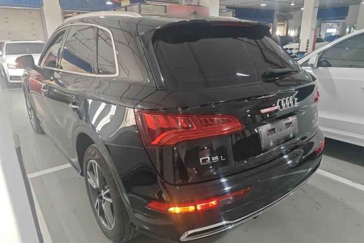 Used Audi Q5L 2018 40 TFSI Prestige Fashion Edition China VI Rear Left 45 Deg
