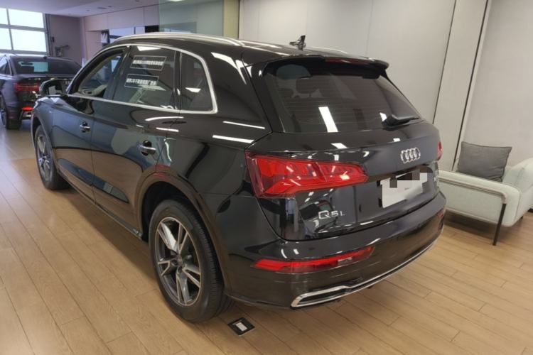 Used Audi Q5L 2018 40 TFSI Prestige Fashion Edition China VI Rear Left 45 Deg