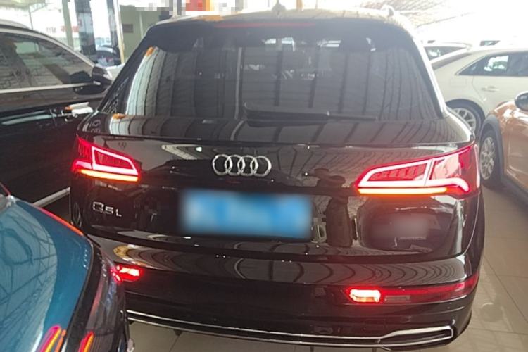 Used Audi Q5L 2018 40 TFSI Prestige Fashion Edition China VI Rear