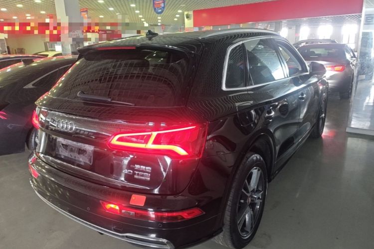 Used Audi Q5L 2018 40 TFSI Prestige Fashion Edition China VI Rear Right 45 Deg