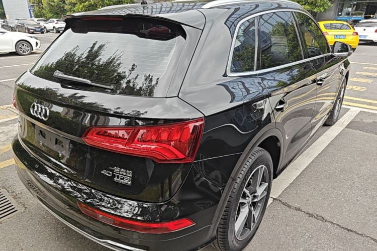 Used Audi Q5L 2018 40 TFSI Prestige Fashion Edition China VI Rear Right 45 Deg