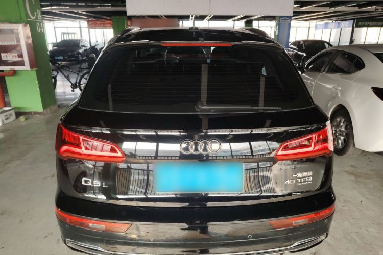 Used Audi Q5L 2018 40 TFSI Prestige Fashion Edition China VI Rear