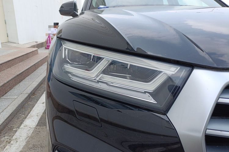 Used Audi Q5L 2018 40 TFSI Prestige Fashion Edition China V Right Front Headlight