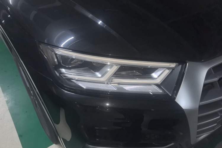 Used Audi Q5L 2018 40 TFSI Prestige Fashion Edition China V Right Front Headlight