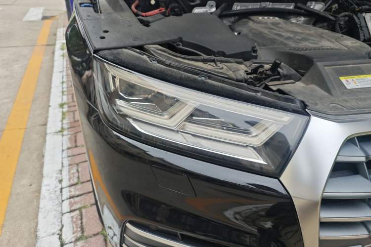 Used Audi Q5L 2018 40 TFSI Prestige Fashion Edition China V Right Front Headlight