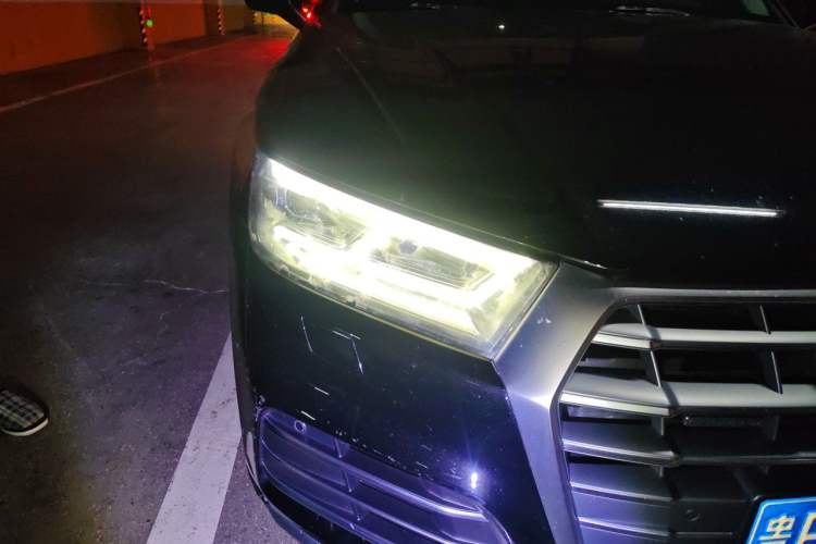 Used Audi Q5L 2018 40 TFSI Prestige Fashion Edition China VI Right Front Headlight