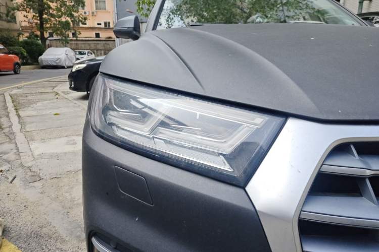 Used Audi Q5L 2018 40 TFSI Prestige Fashion Edition China V Right Front Headlight