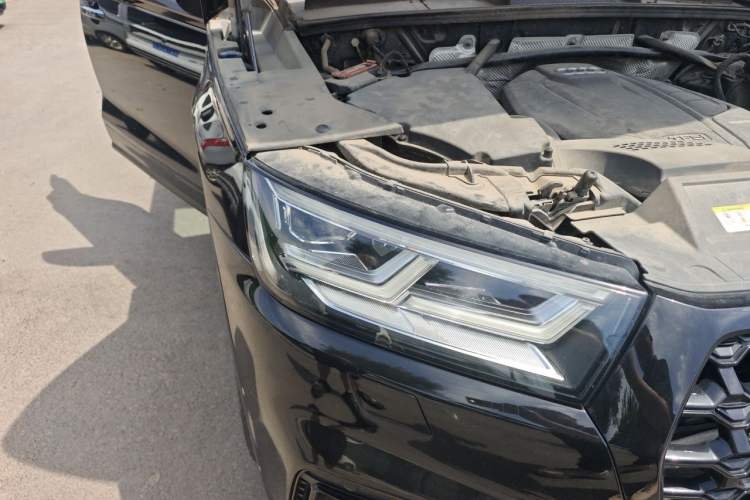 Used Audi Q5L 2018 45 TFSI Prestige Fashion Edition China VI Emission Standard Right Front Headlight