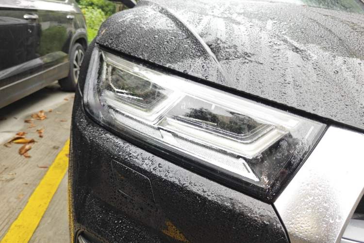 Used Audi Q5L 2018 40 TFSI Prestige Fashion Edition China VI Right Front Headlight
