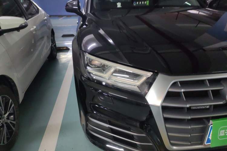 Used Audi Q5L 2018 40 TFSI Prestige Fashion Edition China V Right Front Headlight