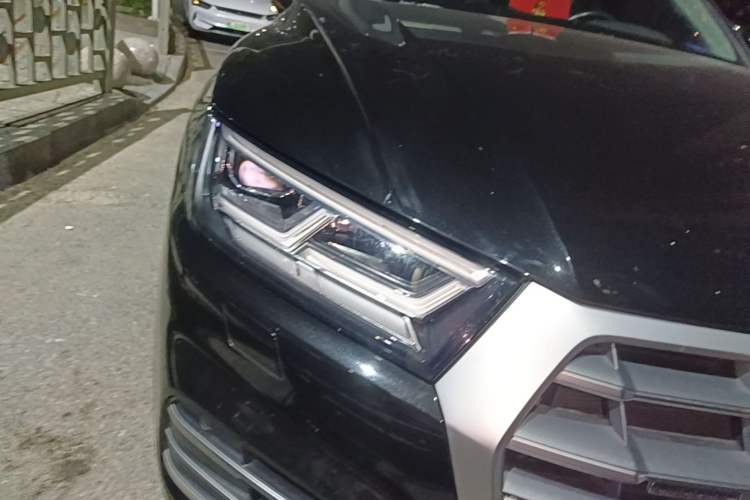 Used Audi Q5L 2018 40 TFSI Prestige Fashion Edition China V Right Front Headlight