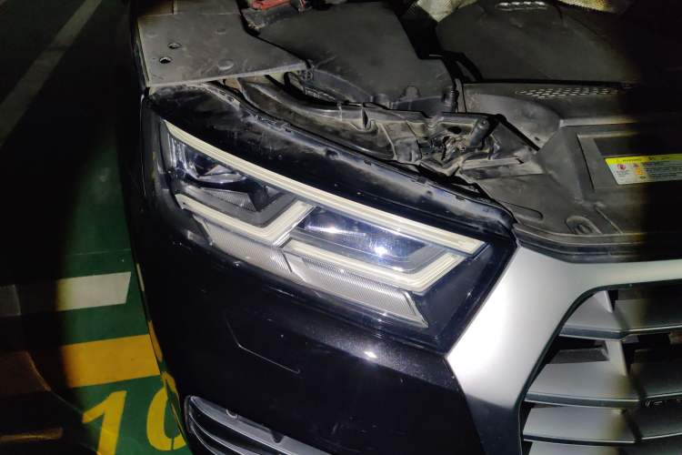 Used Audi Q5L 2018 45 TFSI Prestige Fashion Edition China V Emission Standard Right Front Headlight