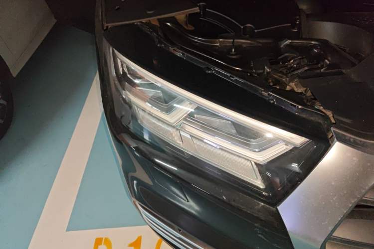 Used Audi Q5L 2018 40 TFSI Prestige Fashion Edition China VI Right Front Headlight