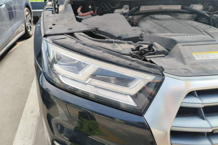 Used Audi Q5L 2018 45 TFSI Prestige Fashion Edition China VI Emission Standard Right Front Headlight