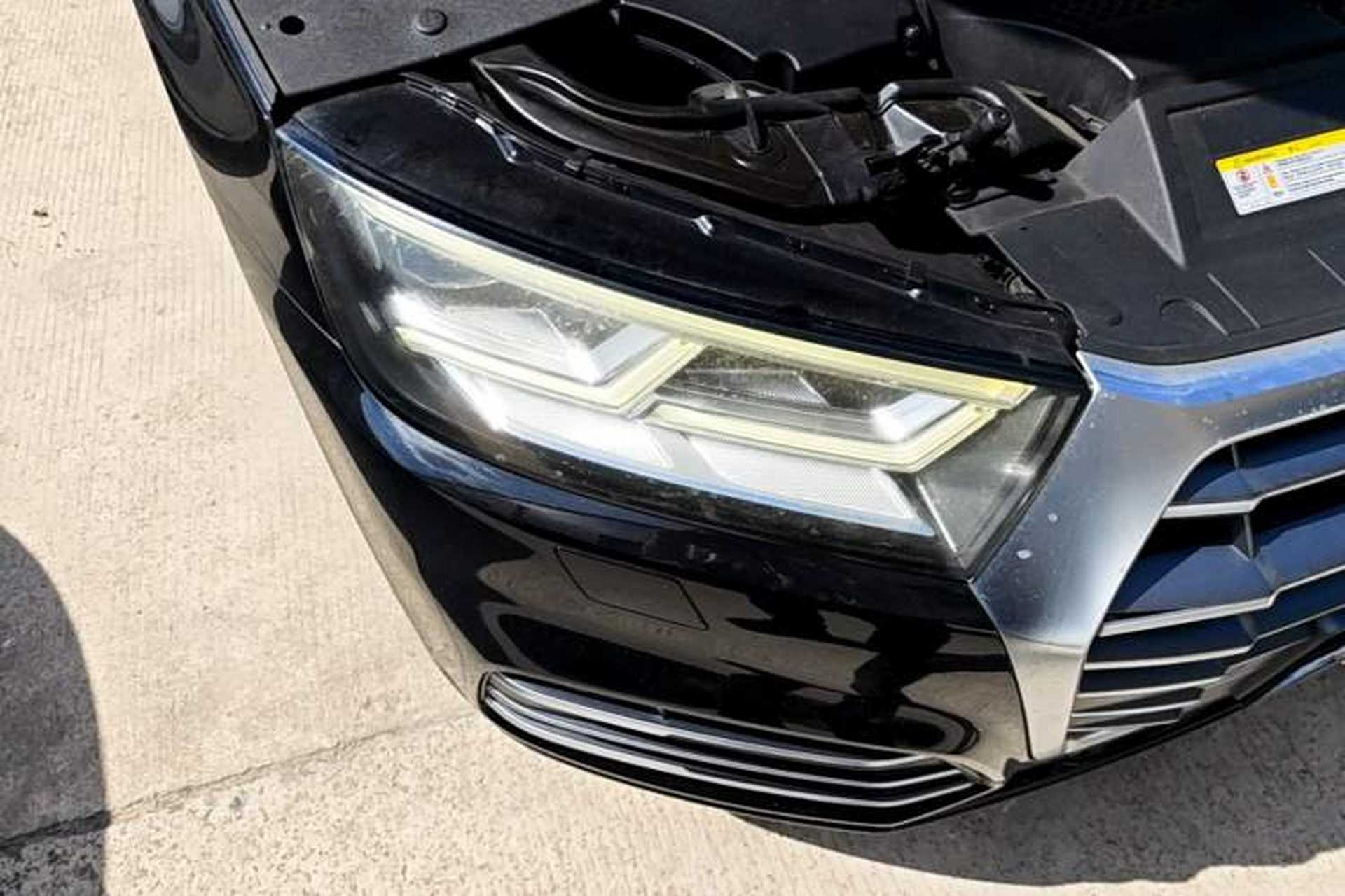 Used Audi Q5L 2018 40 TFSI Prestige Fashion Edition China VI Right Front Headlight