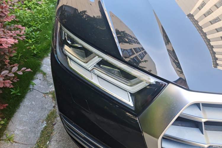 Used Audi Q5L 2018 40 TFSI Prestige Fashion Edition China VI Right Front Headlight