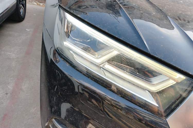 Used Audi Q5L 2018 40 TFSI Prestige Fashion Edition China VI Right Front Headlight